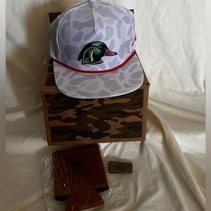 Southern String Hat Co. Hat with Money Clip and Koozie